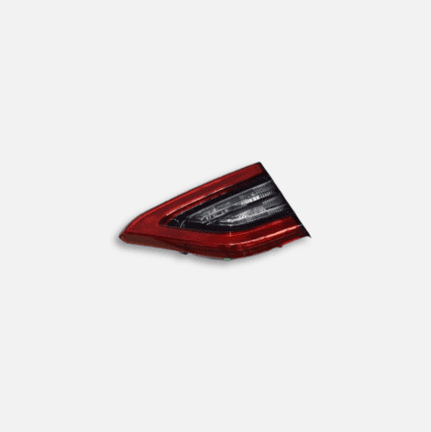 چراغ عقب راست روی درب صندوق - X55