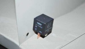 رله - ام وی ام X33S