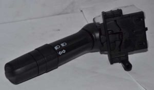 دسته چراغ و راهنما - ام وی ام ۳۱۵ قدیم