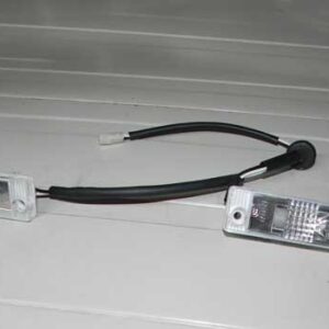 چراغ پلاک - ام وی ام ۱۱۰